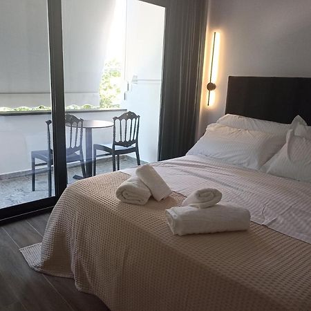 Deluxe Apartment Bllok Tirana Bagian luar foto