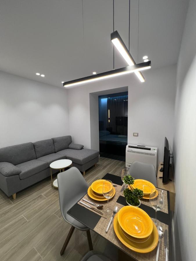 Deluxe Apartment Bllok Tirana Bagian luar foto