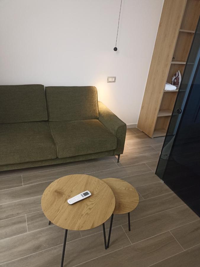 Deluxe Apartment Bllok Tirana Bagian luar foto