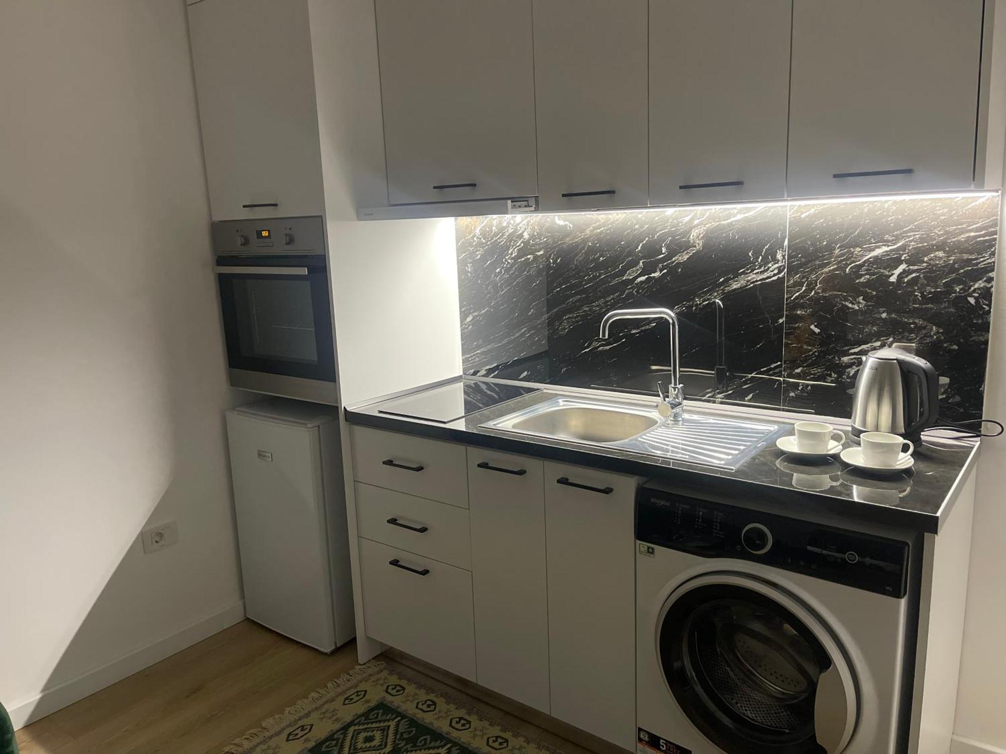 Deluxe Apartment Bllok Tirana Bagian luar foto